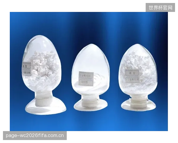 研究表明，采用纯度低于99%的氧化锆粉末，将导致复合陶瓷表圈在烧结后出现超过15%的维氏硬度下降和肉眼可见的色差